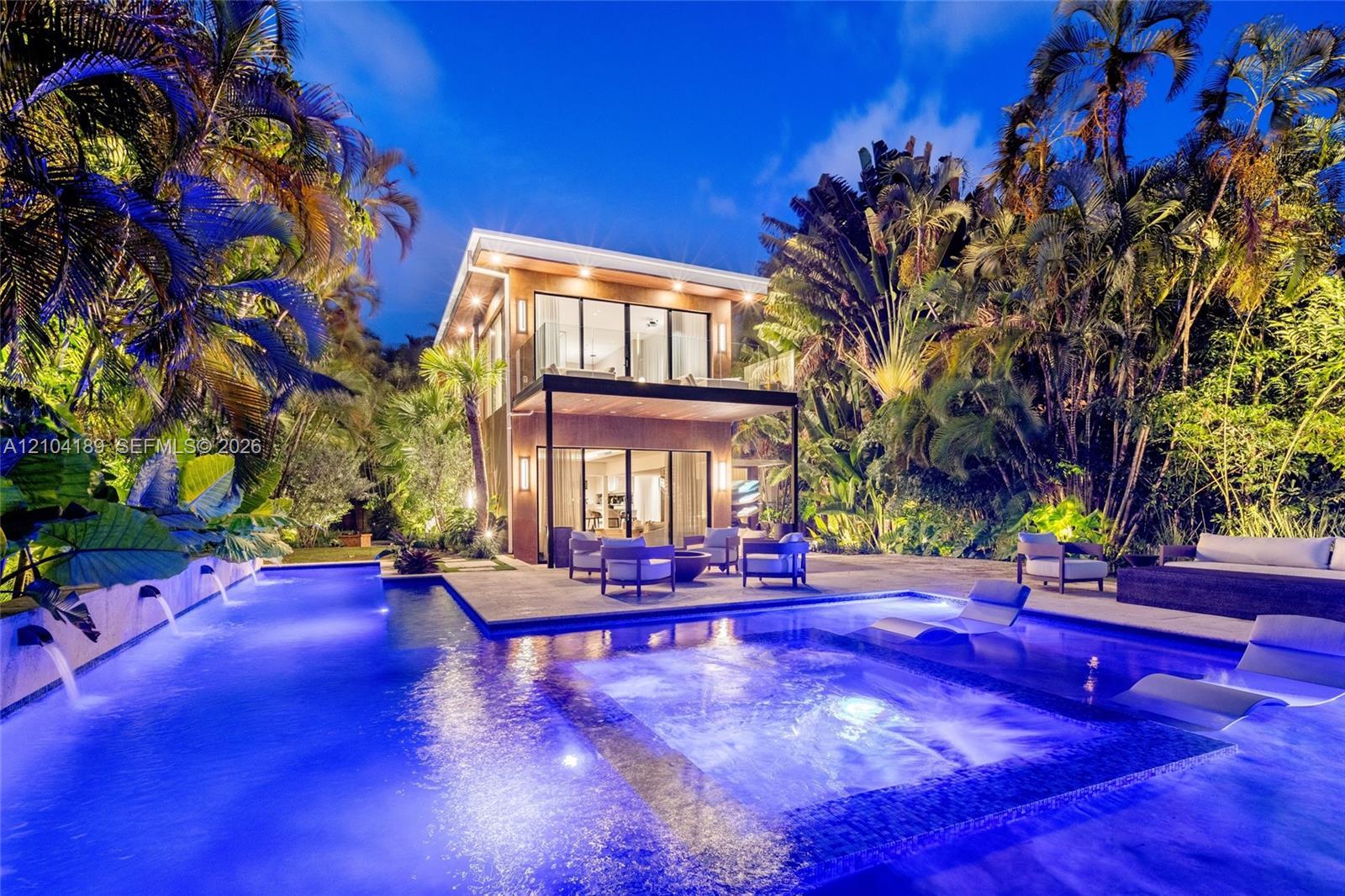 250 S Hibiscus Dr, Miami Beach FL 33139 photo 2