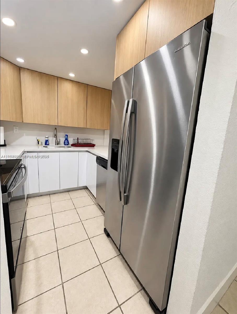 4550 NW 9th St # 102E, Miami FL 33126 photo 3