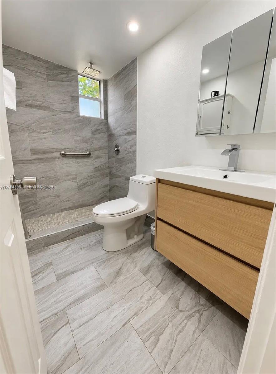 4550 NW 9th St # 102E, Miami FL 33126 photo 5