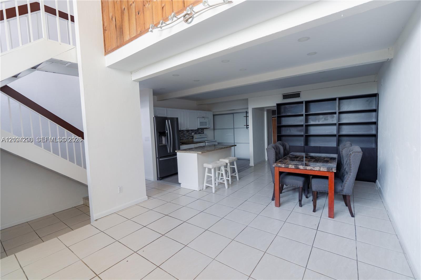 19200 NE 25th Ave # 322C, Miami FL 33180 photo 3