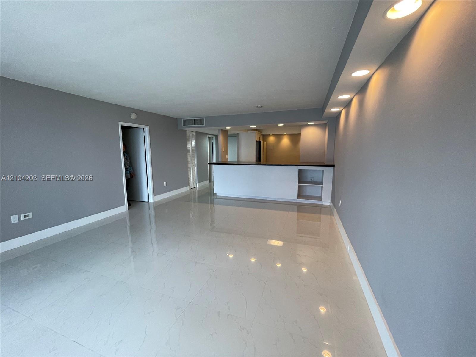 5701 Collins Ave # 911, Miami Beach FL 33140 photo 4