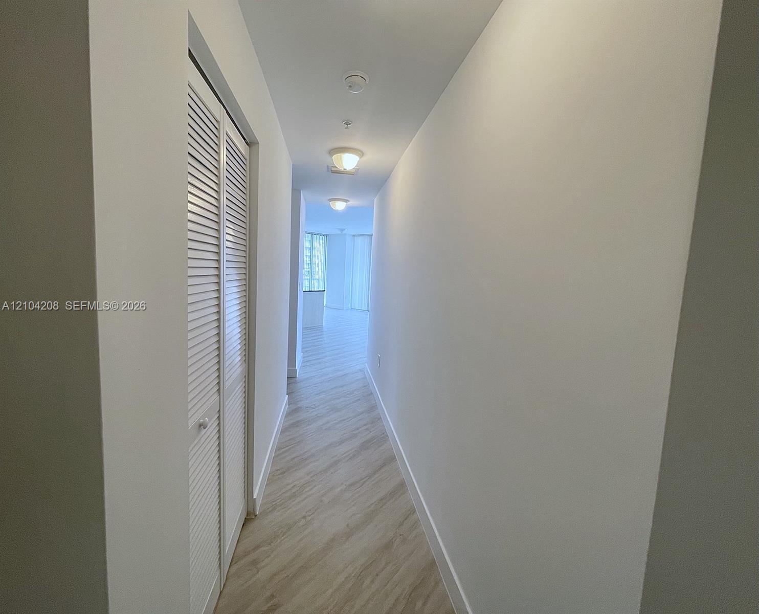 79 SW 12th St, Miami FL 33130 photo 2