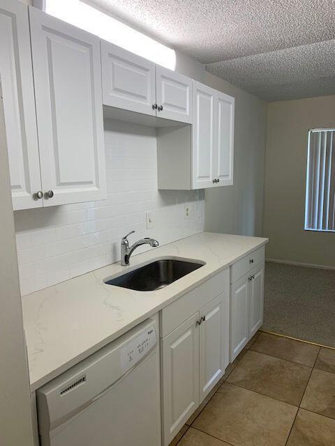 150 PINEVIEW Road # B8, Jupiter FL 33469 photo 3
