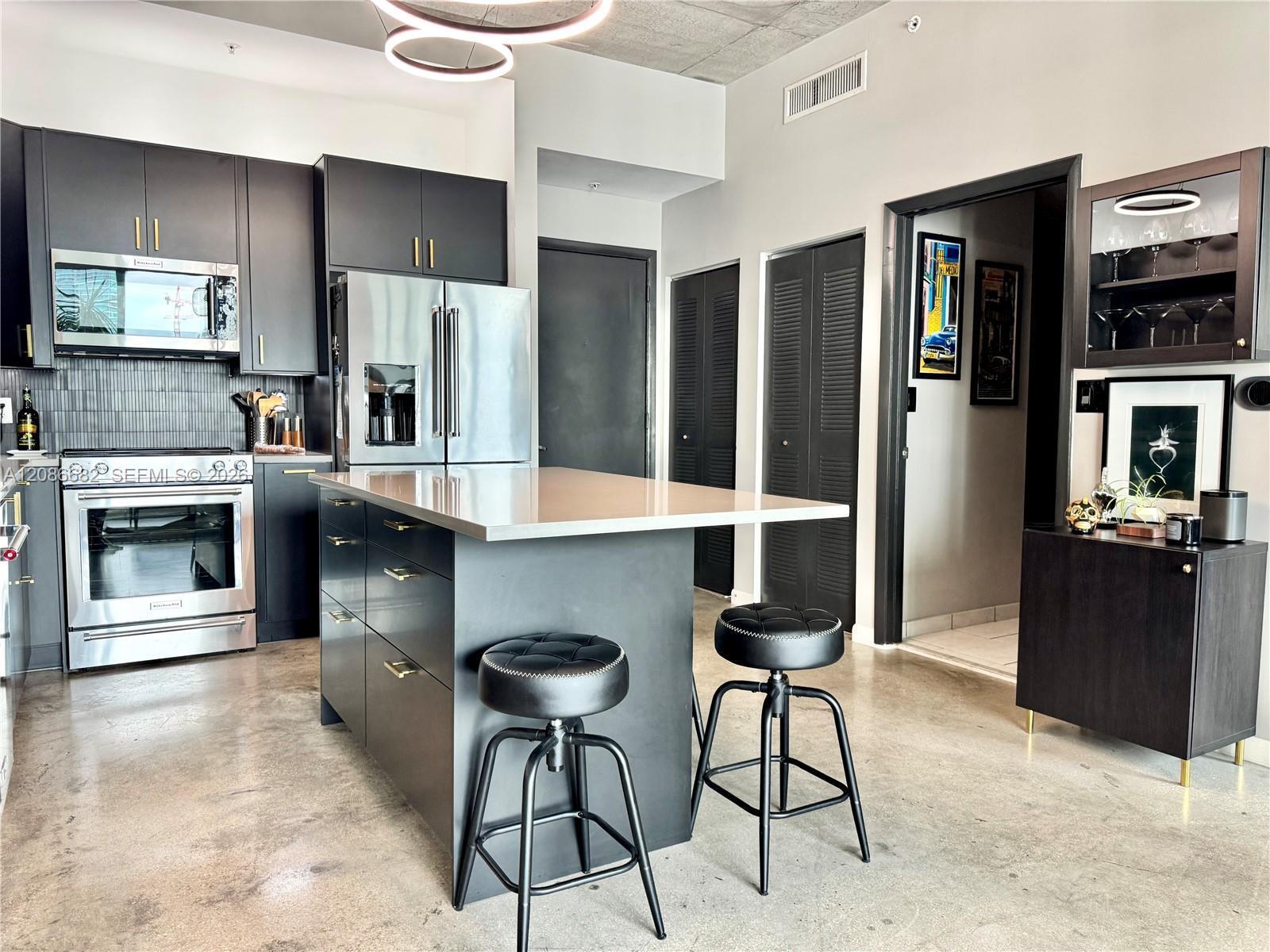 133 NE 2nd Avenue # 2509, Miami FL 33132 photo 2