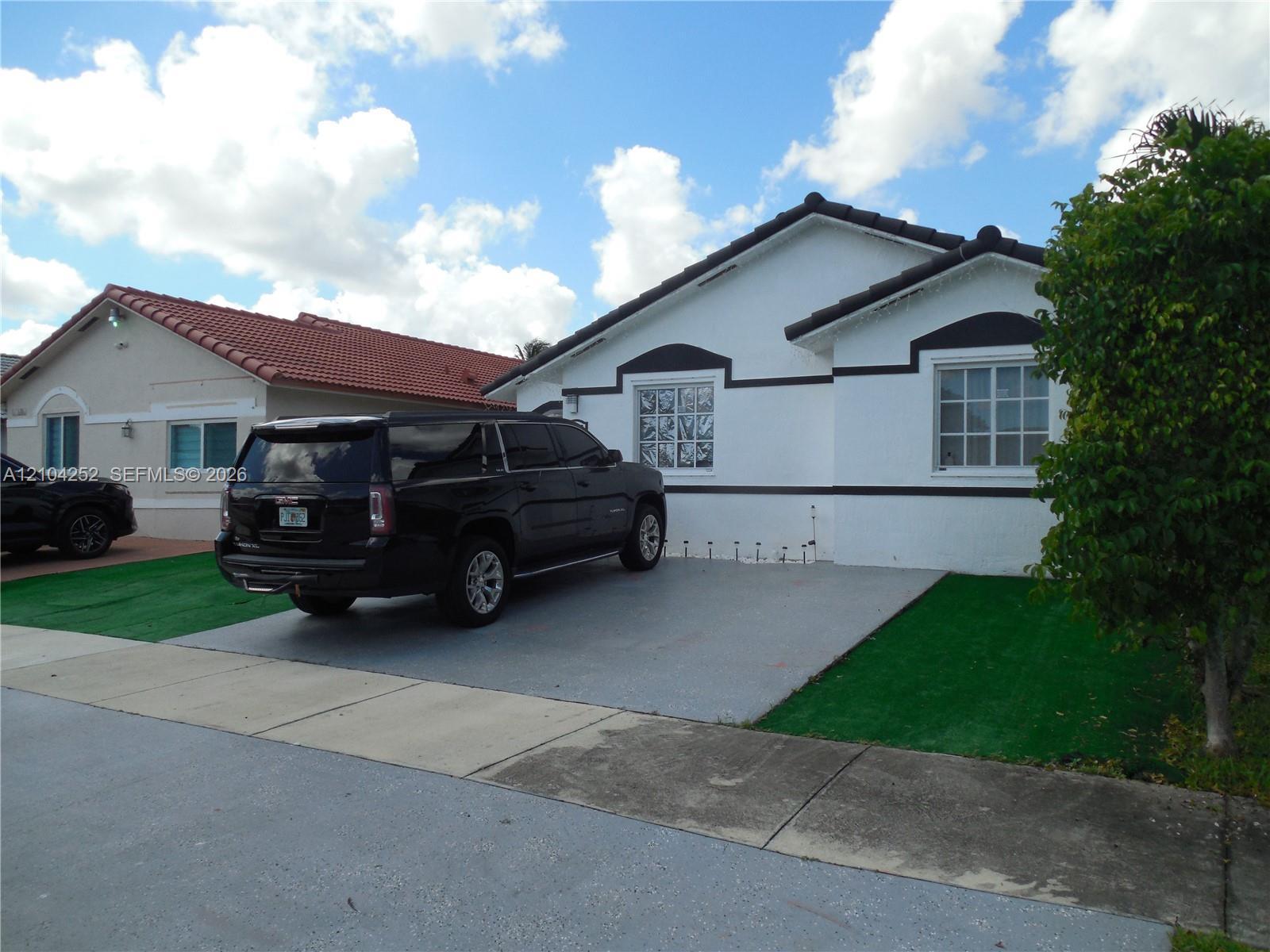 17830 SW 143rd Ct, Miami FL 33177 photo 2
