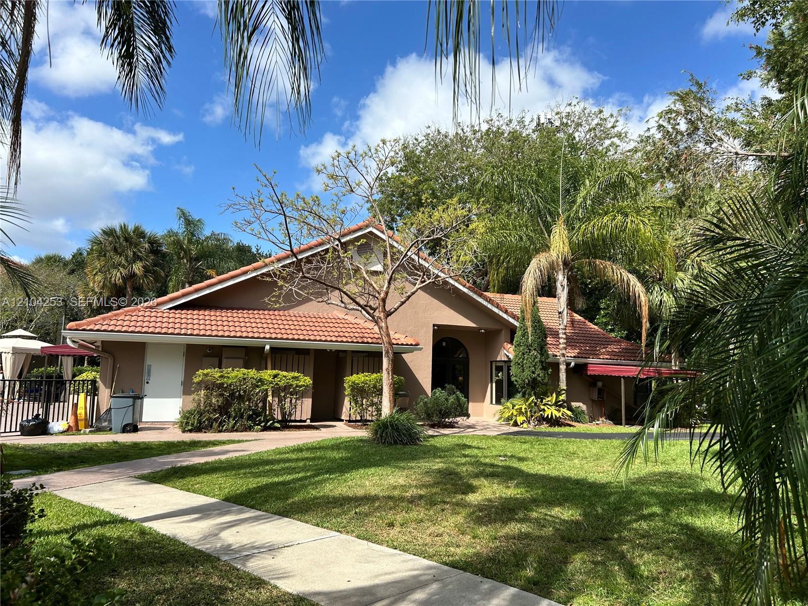 10121 W Sunrise Blvd # 206, Plantation FL 33322 photo 4