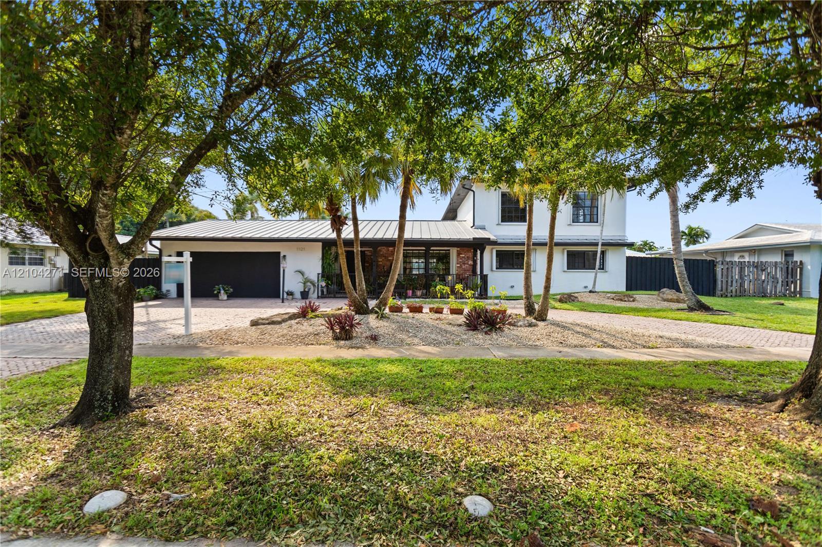 1121 SW 75th Ave, Plantation FL 33317 photo 2