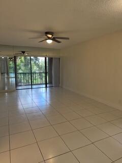 5939 FOREST HILL Boulevard # 206, West Palm Beach FL 33415 photo 3