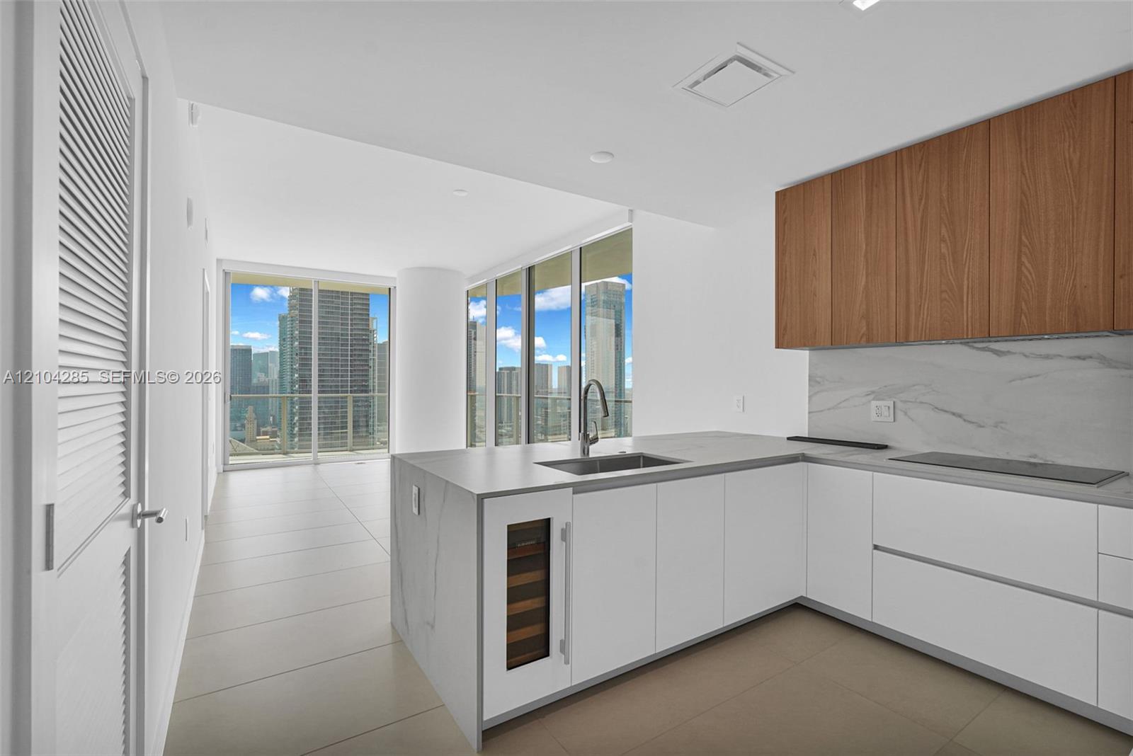 1400 Biscayne Blvd # 3402, Miami FL 33132 photo 5