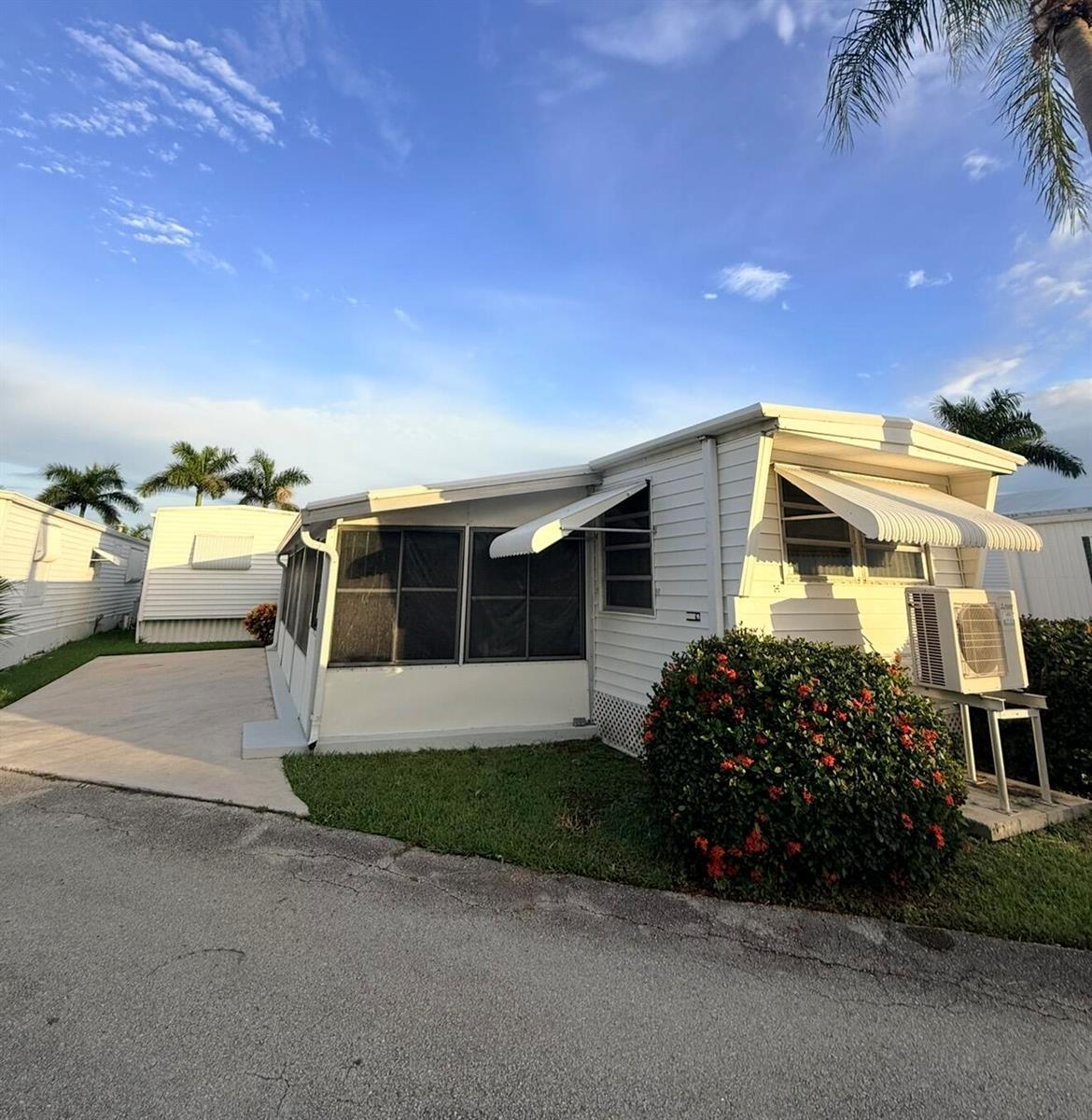 209 E Eagle Drive, Boynton Beach FL 33435 photo 3