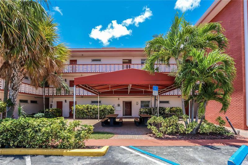 4800 Hollywood Boulevard # 1F, Hollywood FL 33021 photo 3