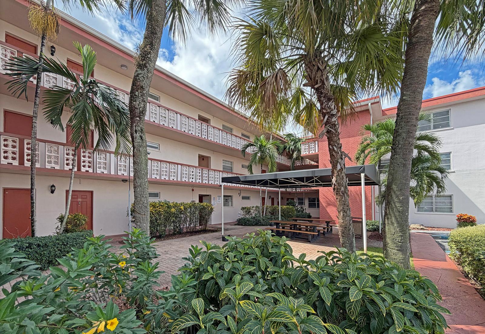 4800 Hollywood Boulevard # 1F, Hollywood FL 33021 photo 5