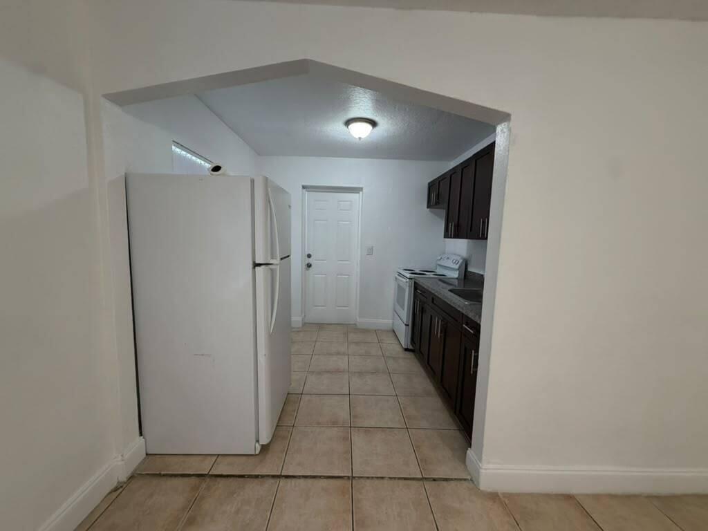 1239 NE 110th Street, Miami FL 33161 photo 2