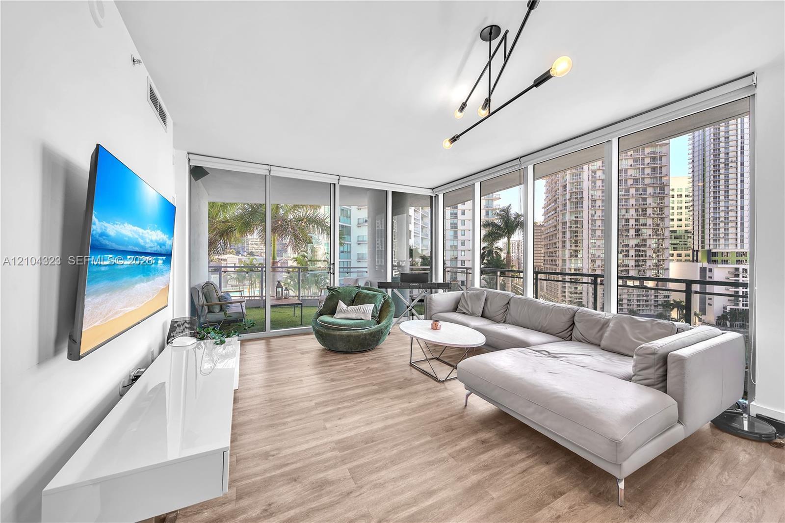 90 SW 3rd St # 1213, Miami FL 33130 photo 5