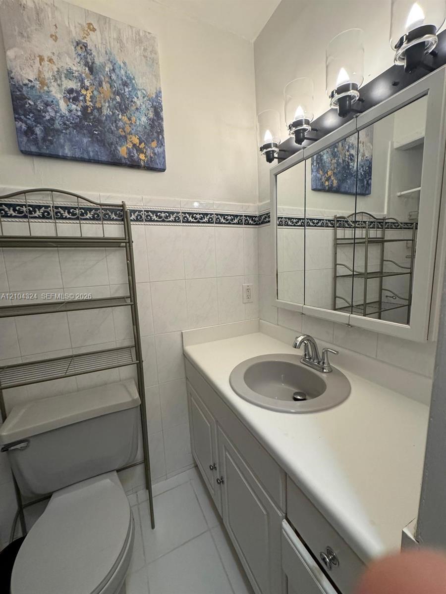 89xx SW 83rd St # 1, Miami FL 33173 photo 4