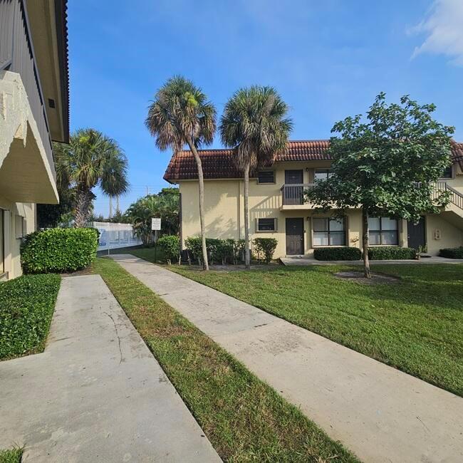 10069 NW 4th Street # 204, Pembroke Pines FL 33024 photo 3