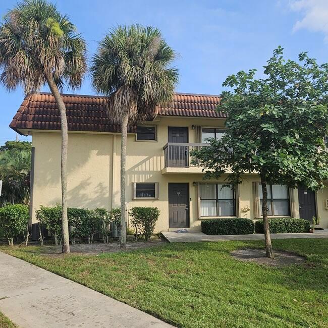 10069 NW 4th Street # 204, Pembroke Pines FL 33024