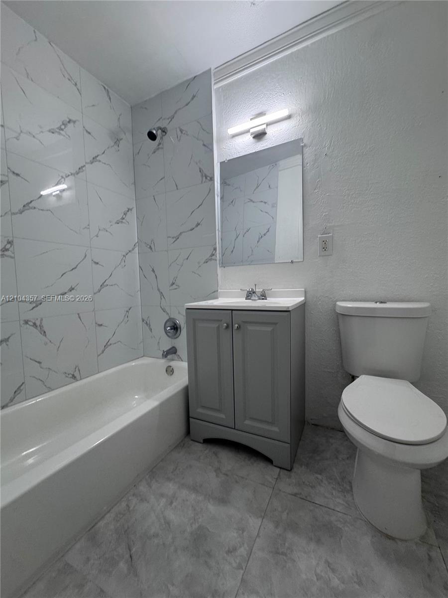 302 SW 1st Ct # A, Pompano Beach FL 33060 photo 2