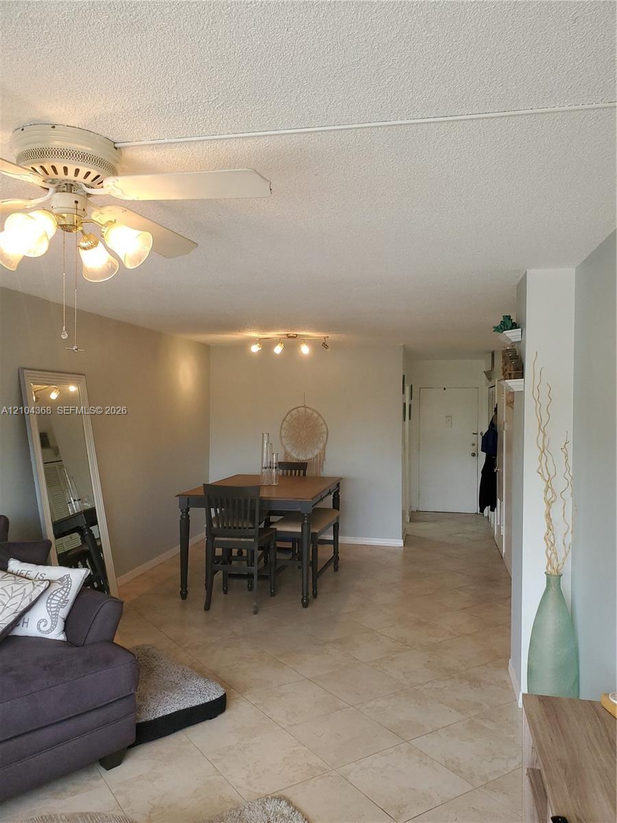 2555 NE 11th St # 301, Fort Lauderdale FL 33304 photo 5