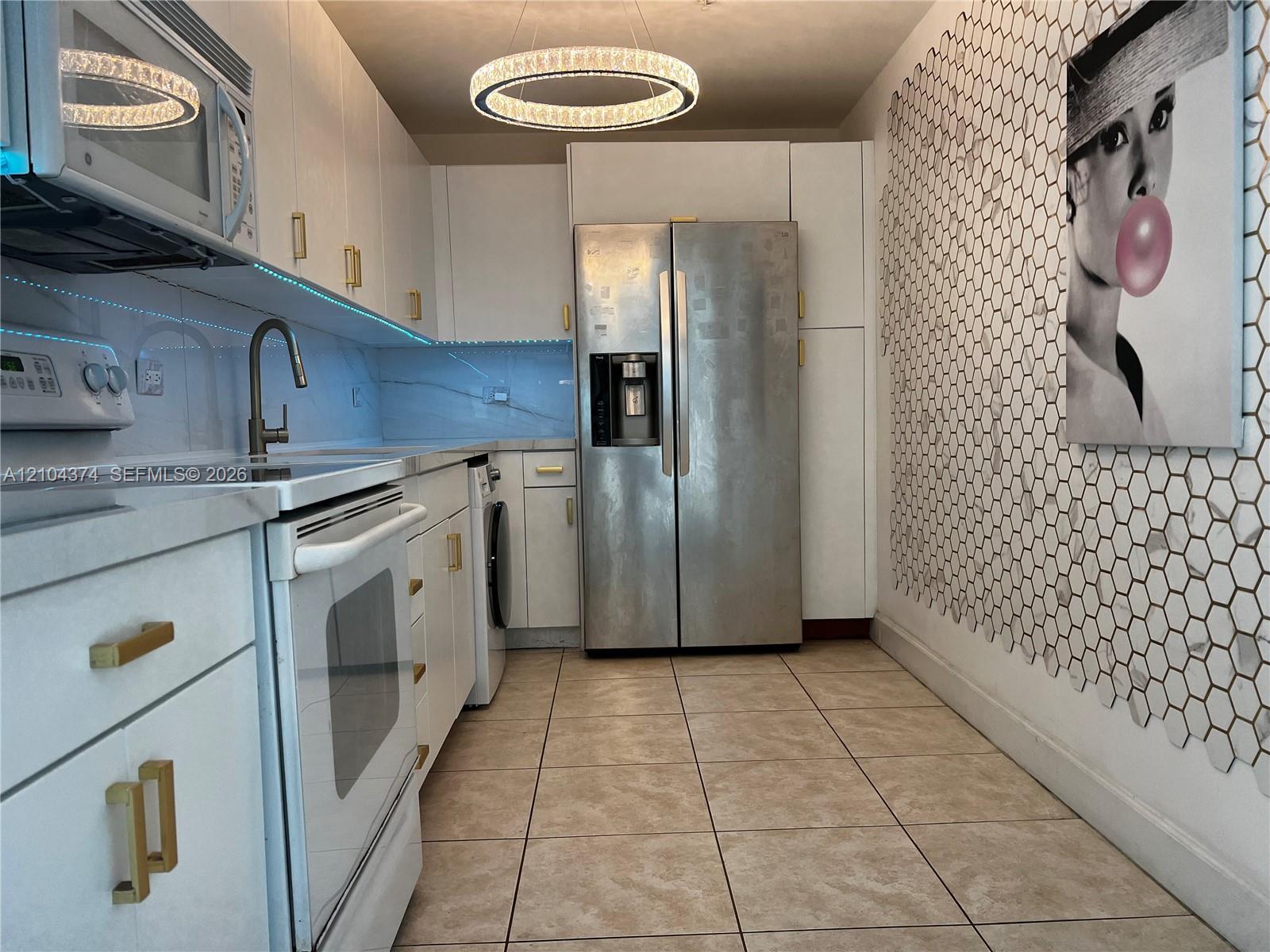 7501 E Treasure Dr # 10B, North Bay Village FL 33141 photo 4