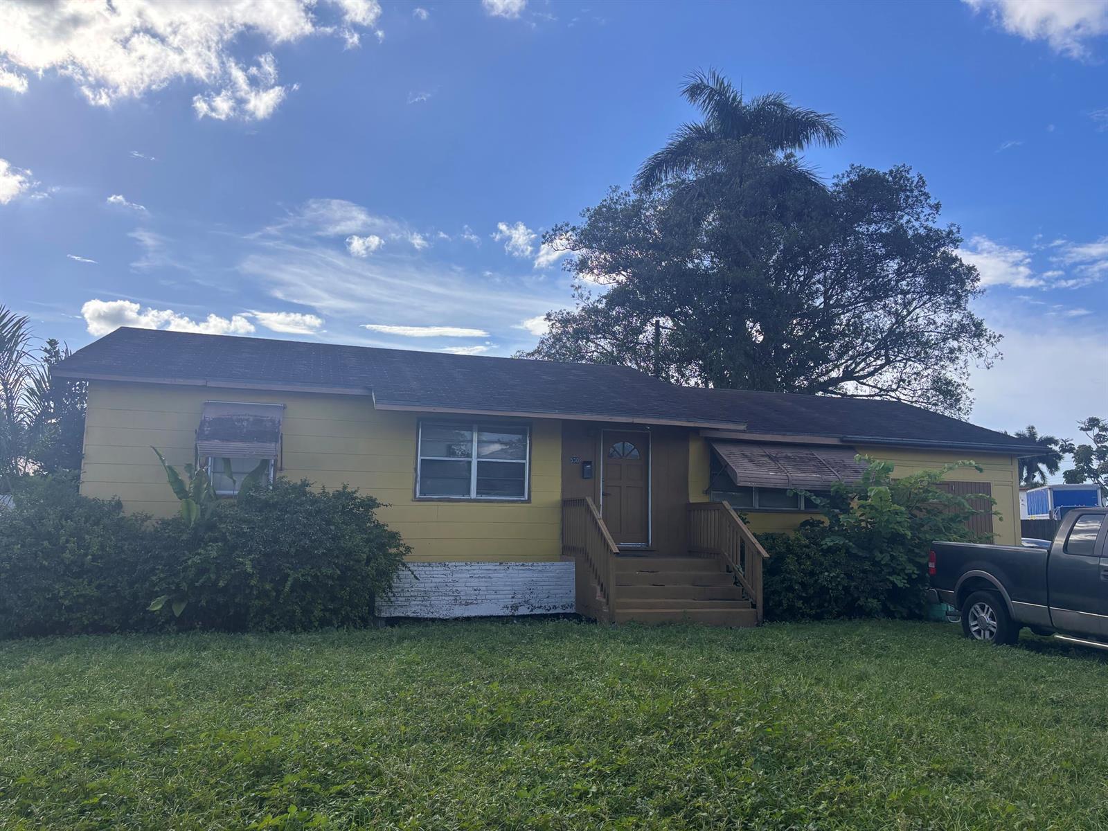 530 SE 4TH Street, Belle Glade FL 33430 photo 2
