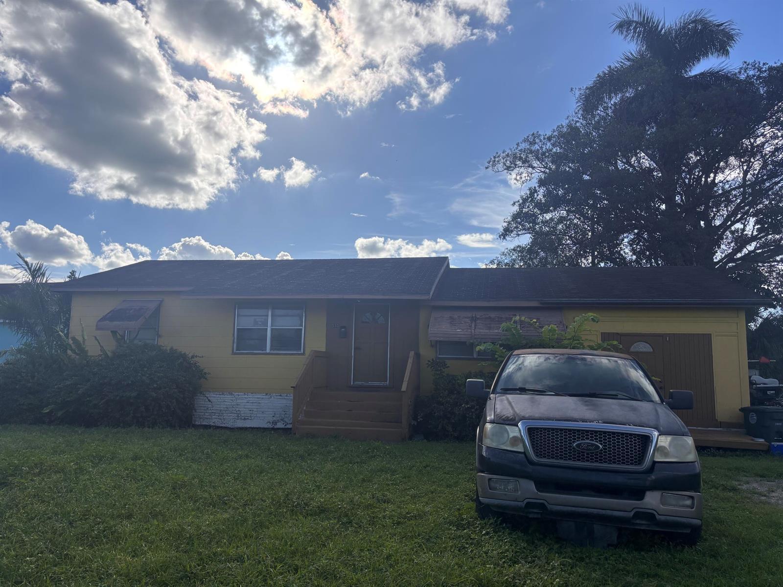 530 SE 4TH Street, Belle Glade FL 33430