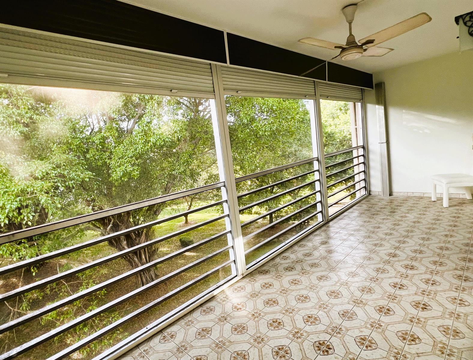 2403 Antigua Circle # J4, Coconut Creek FL 33066 photo 3