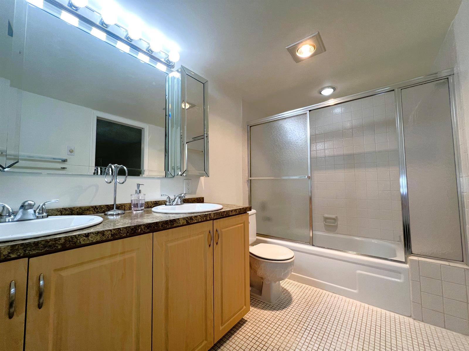 2403 Antigua Circle # J4, Coconut Creek FL 33066 photo 5