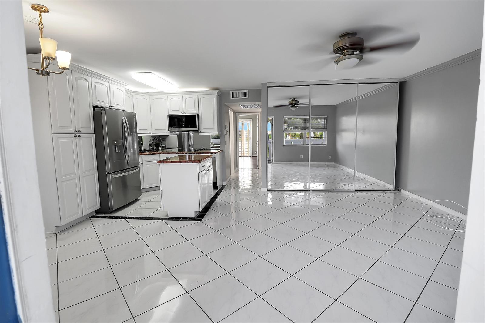 3061 EXETER D, Boca Raton FL 33434 photo 4