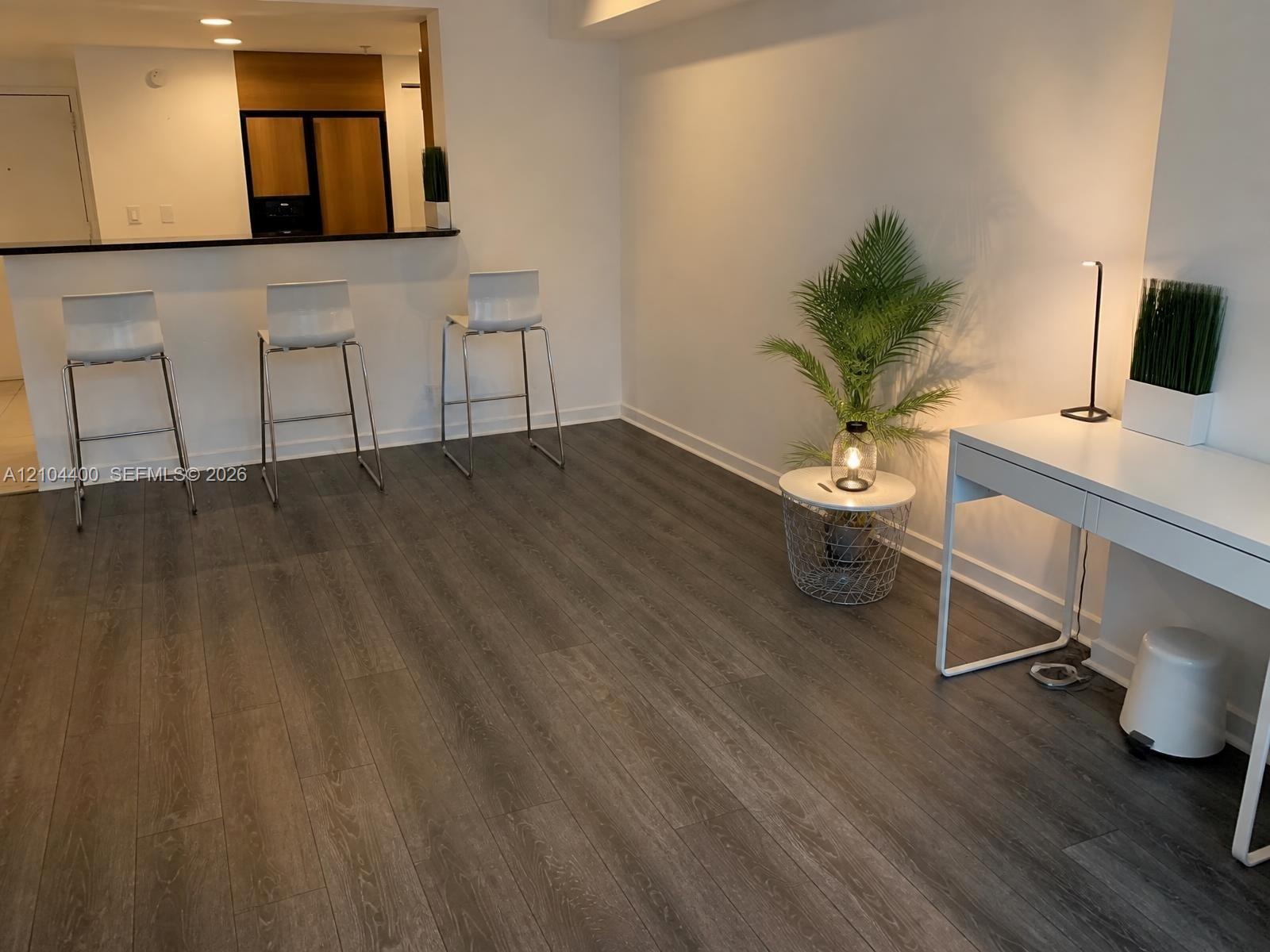 335 S Biscayne Blvd # 3406, Miami FL 33131 photo 2