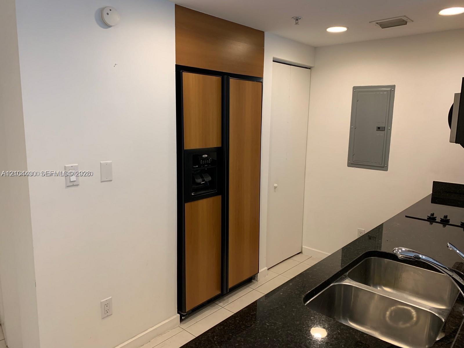 335 S Biscayne Blvd # 3406, Miami FL 33131 photo 5