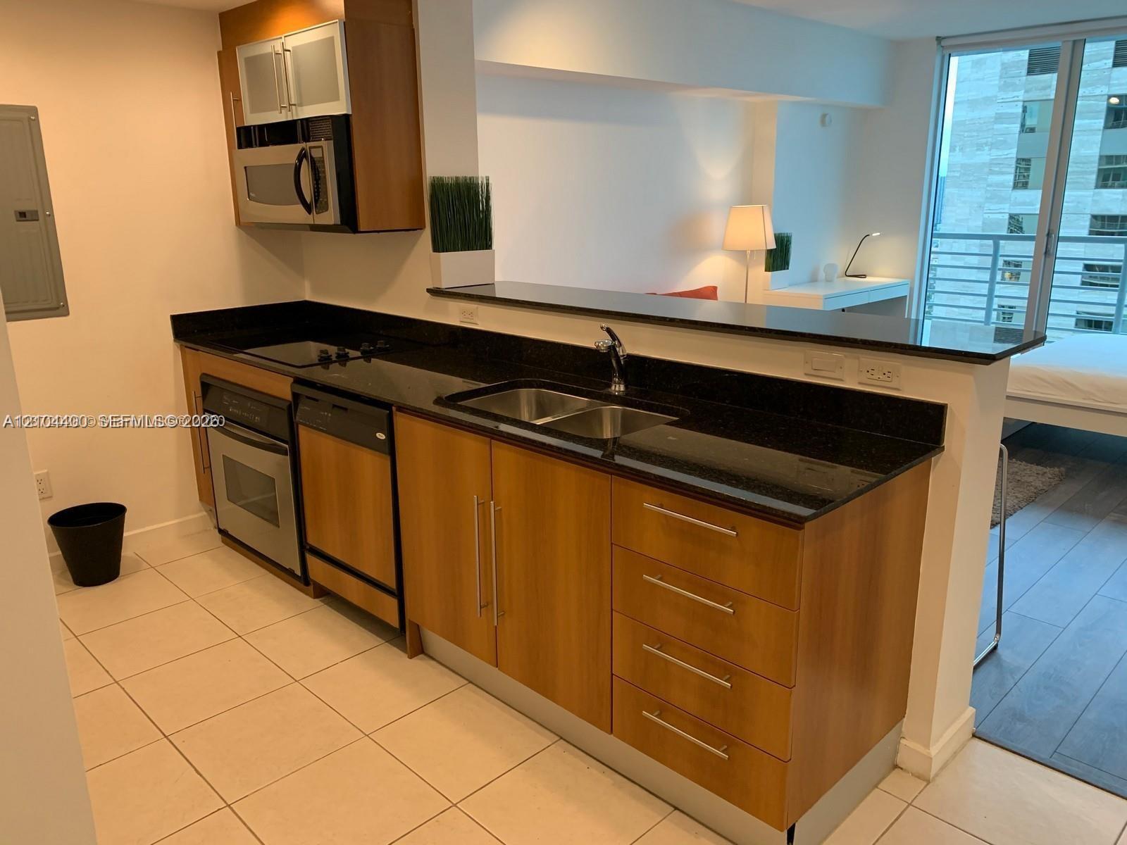 335 S Biscayne Blvd # 3406, Miami FL 33131 photo 4