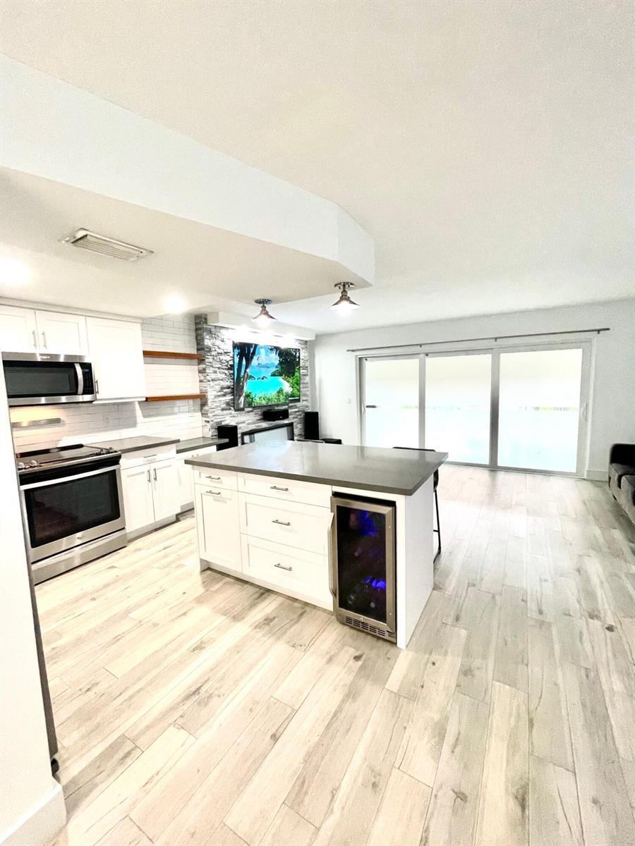 342 Southwind Drive # 123, North Palm Beach FL 33408 photo 4