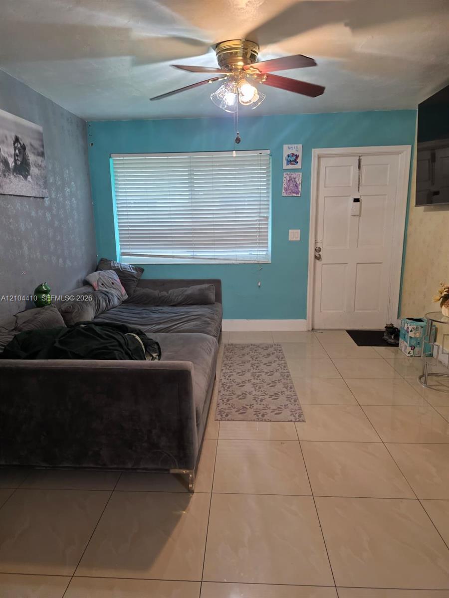 2312 Van Buren St # 2, Hollywood FL 33020