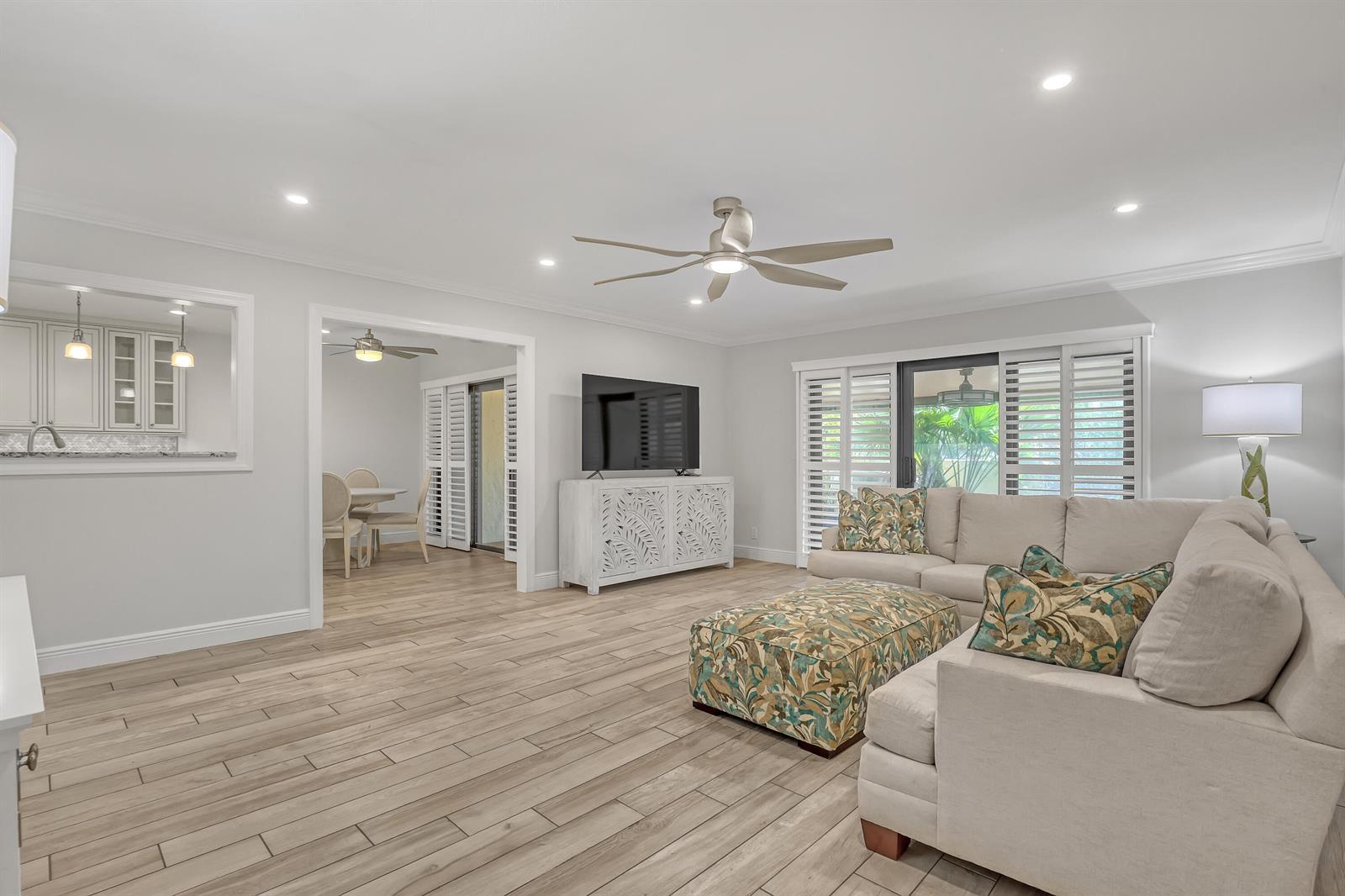 131 PALM Avenue # 31, Jupiter FL 33477 photo 2