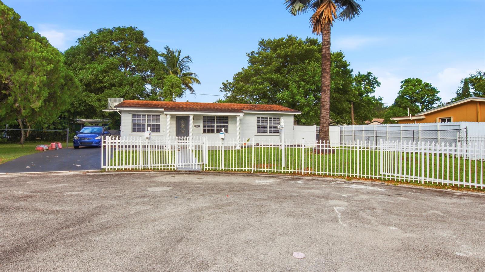 3907 SW 59TH Avenue # 1, West Park FL 33023 photo 3