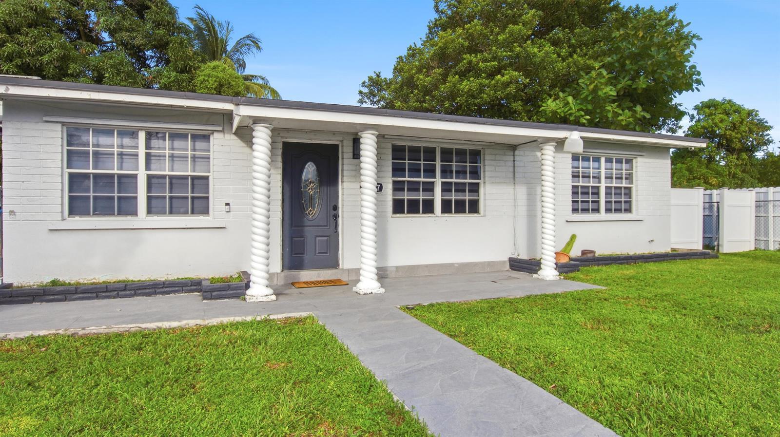3907 SW 59TH Avenue # 1, West Park FL 33023