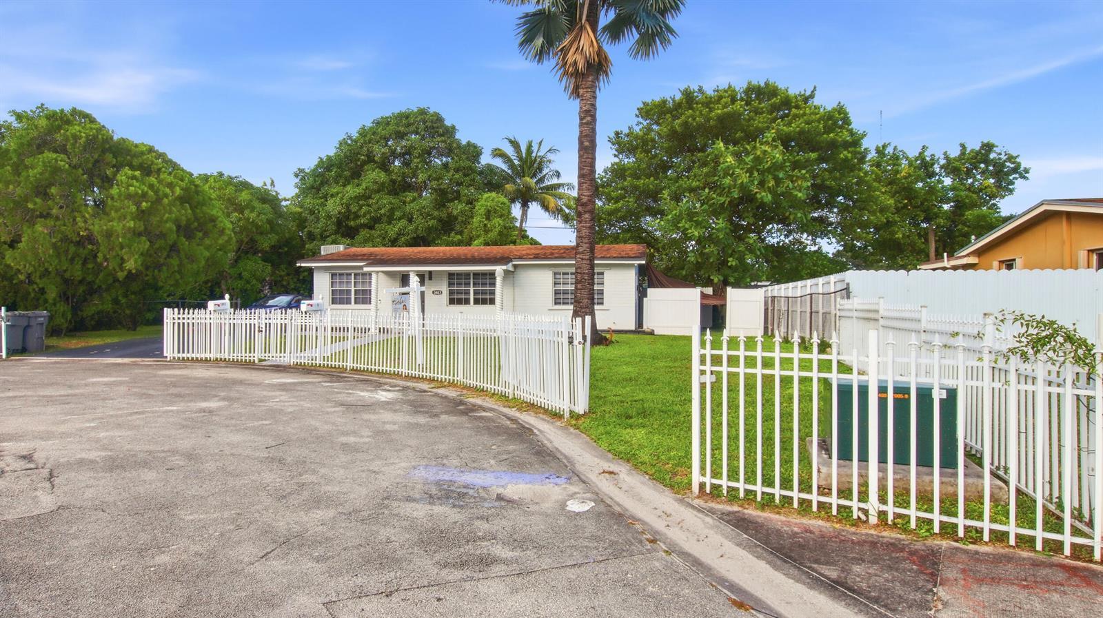 3907 SW 59TH Avenue # 1, West Park FL 33023 photo 5