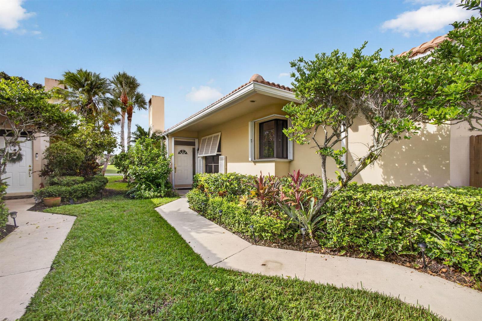 287 OLD MEADOW Way, Palm Beach Gardens FL 33418 photo 2