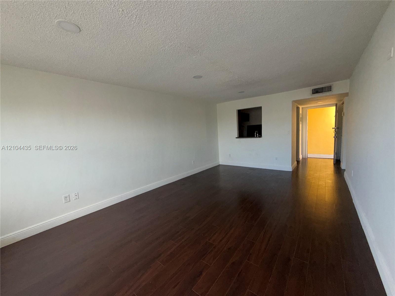 300 NE 125th St # 404, North Miami FL 33161 photo 3