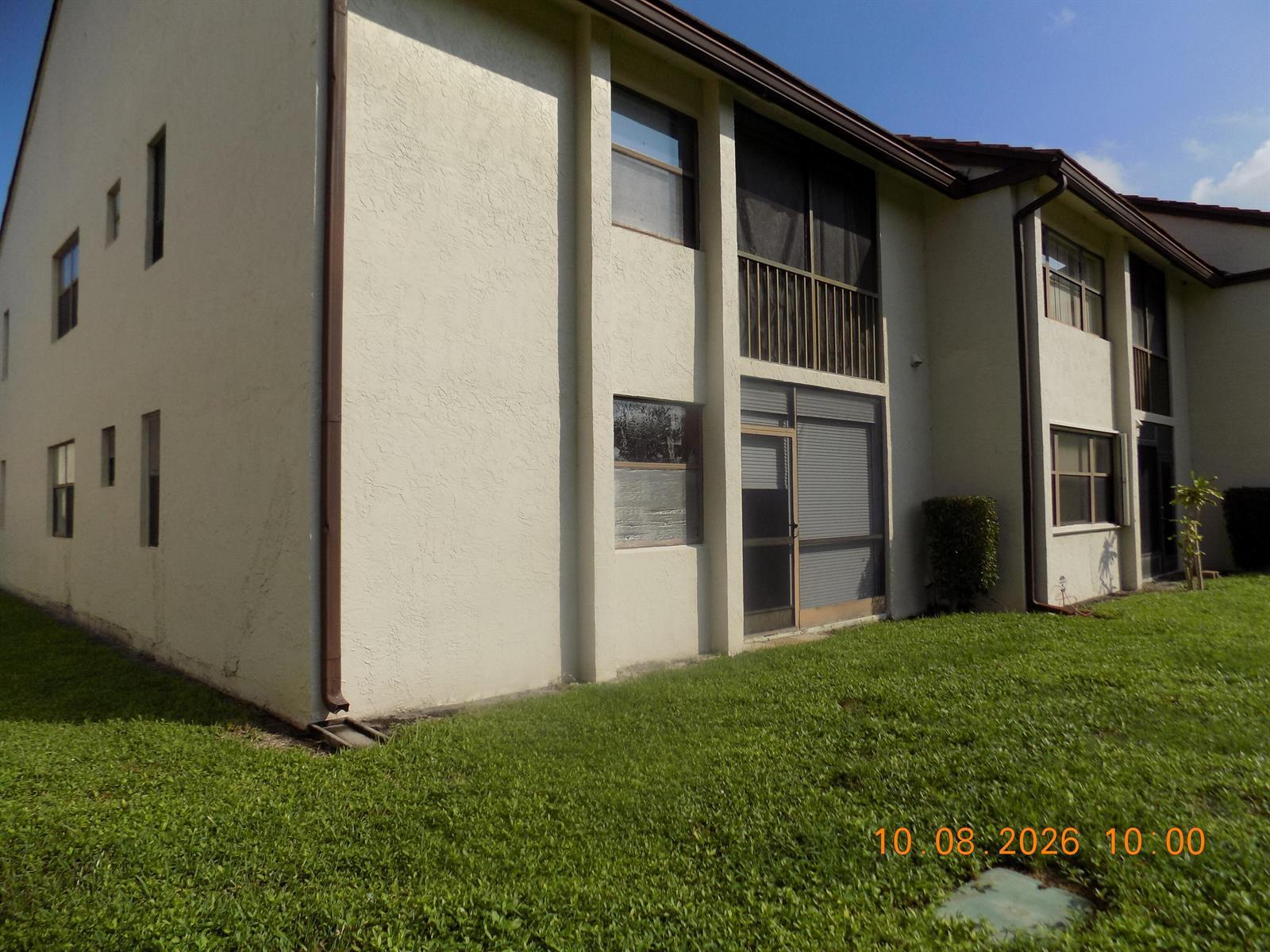 7674 TAHITI Lane # 106, Lake Worth FL 33467 photo 2