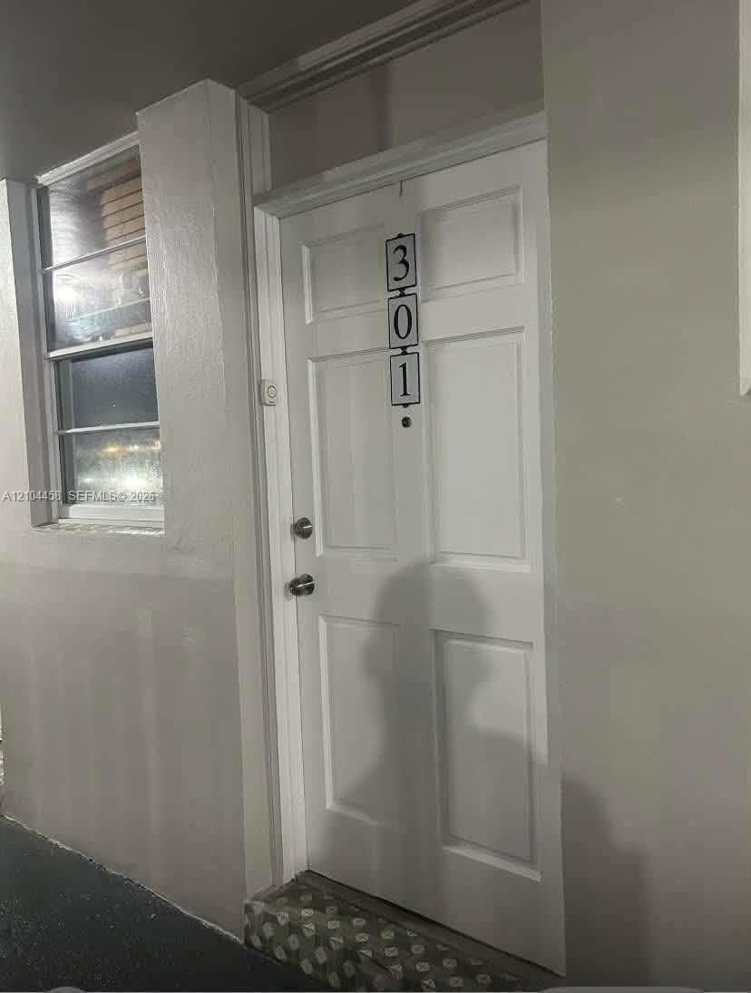 18601 NE 14th Ave # 301, Miami FL 33179 photo 4