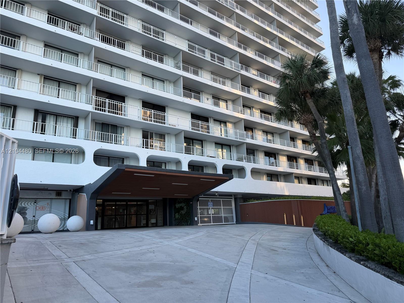 200 SE 15th Rd # 4I, Miami FL 33129 photo 3