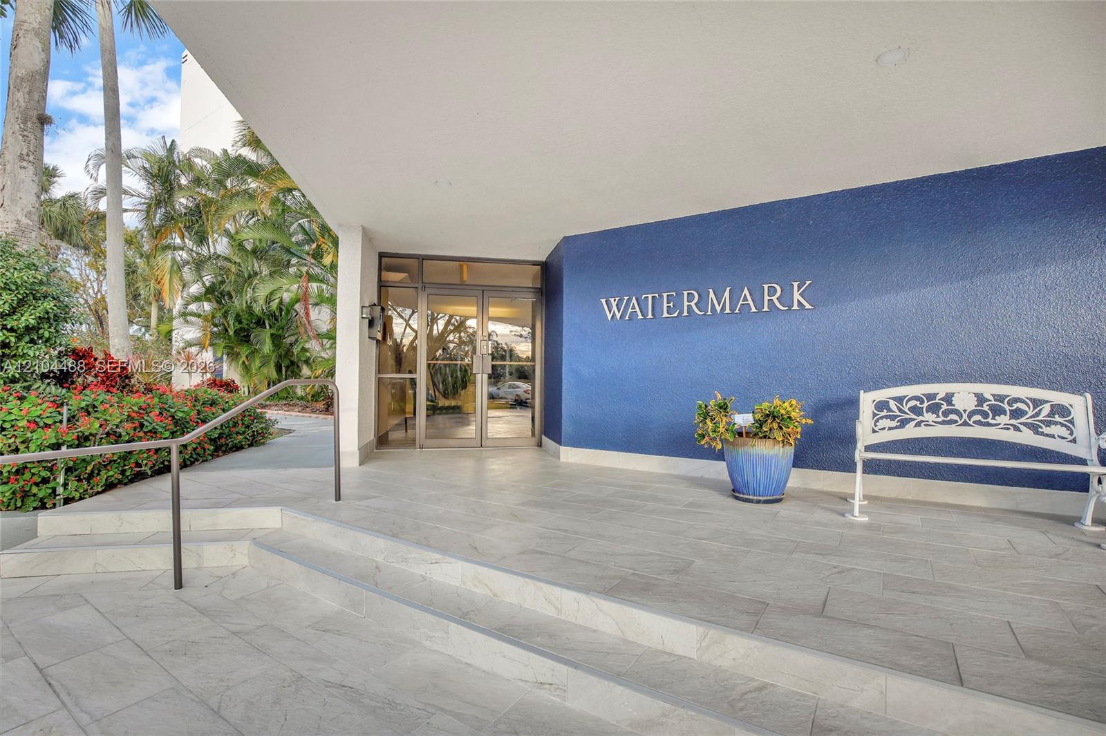 520 SE 12th St # 305, Dania Beach FL 33004