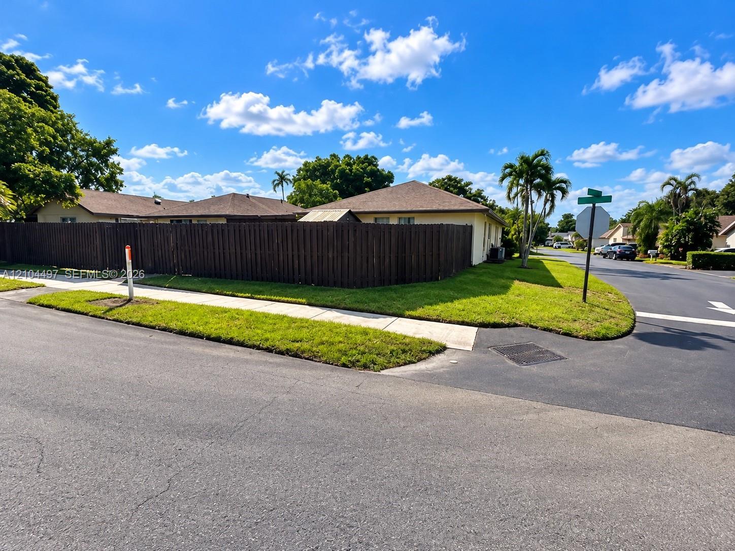 2074 SW 71st Way, Davie FL 33317 photo 5