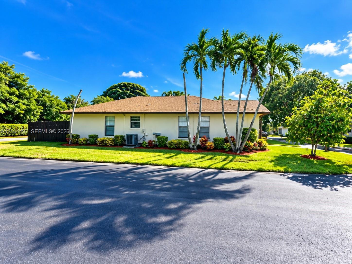 2074 SW 71st Way, Davie FL 33317 photo 4