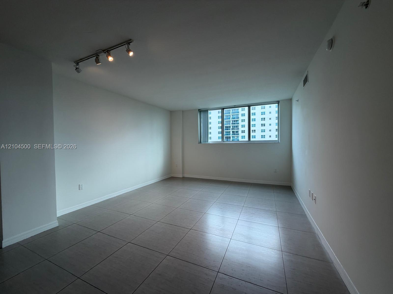 7525 E Treasure Dr # 309, North Bay Village FL 33141 photo 5