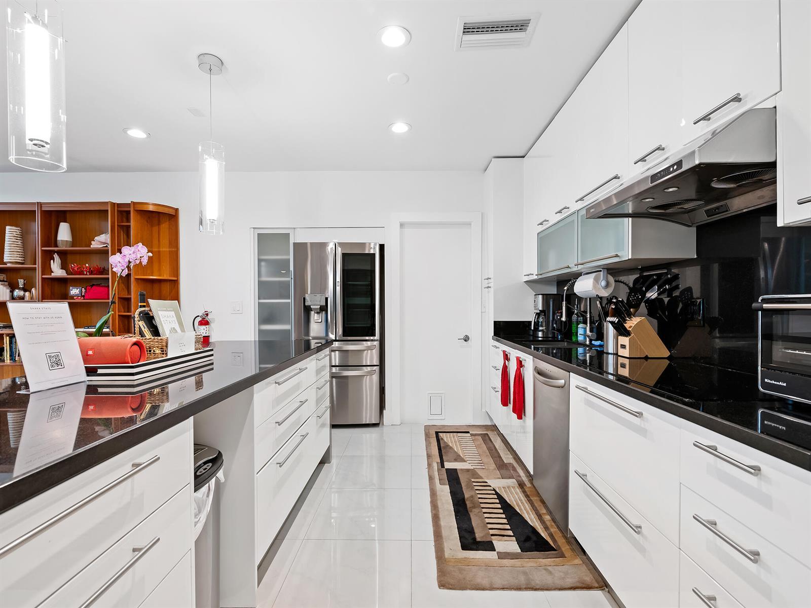 1612 SE 13TH Street, Fort Lauderdale FL 33316 photo 4