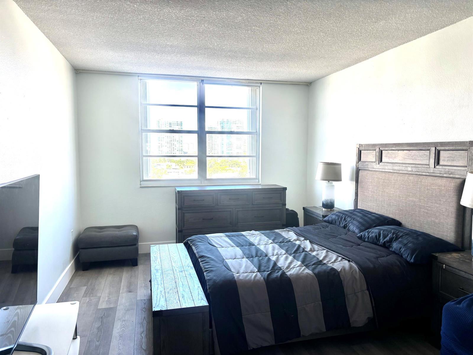 500 BAYVIEW Drive # 925, Sunny Isles Beach FL 33160 photo 3