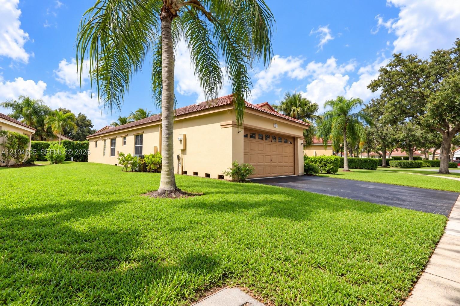 825 Falling Water Rd # 0, Weston FL 33326 photo 5